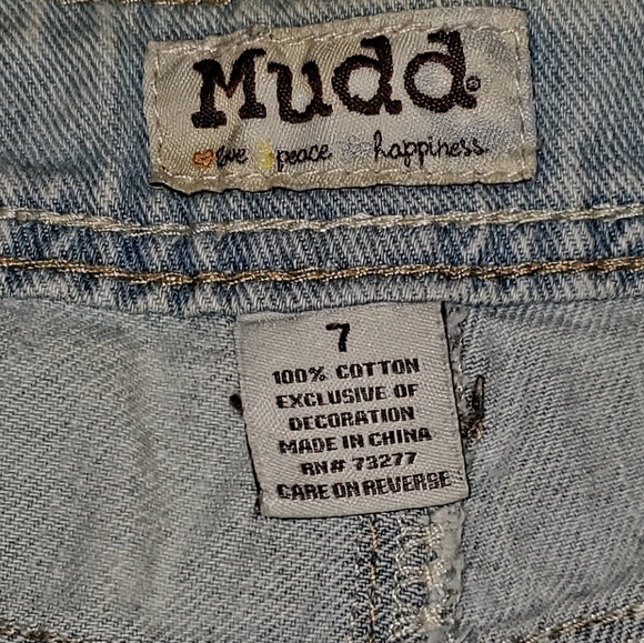 Jean shorts - Picture 3 of 3